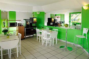Lemon Hotel Dreux Chartres Eksteriør billede